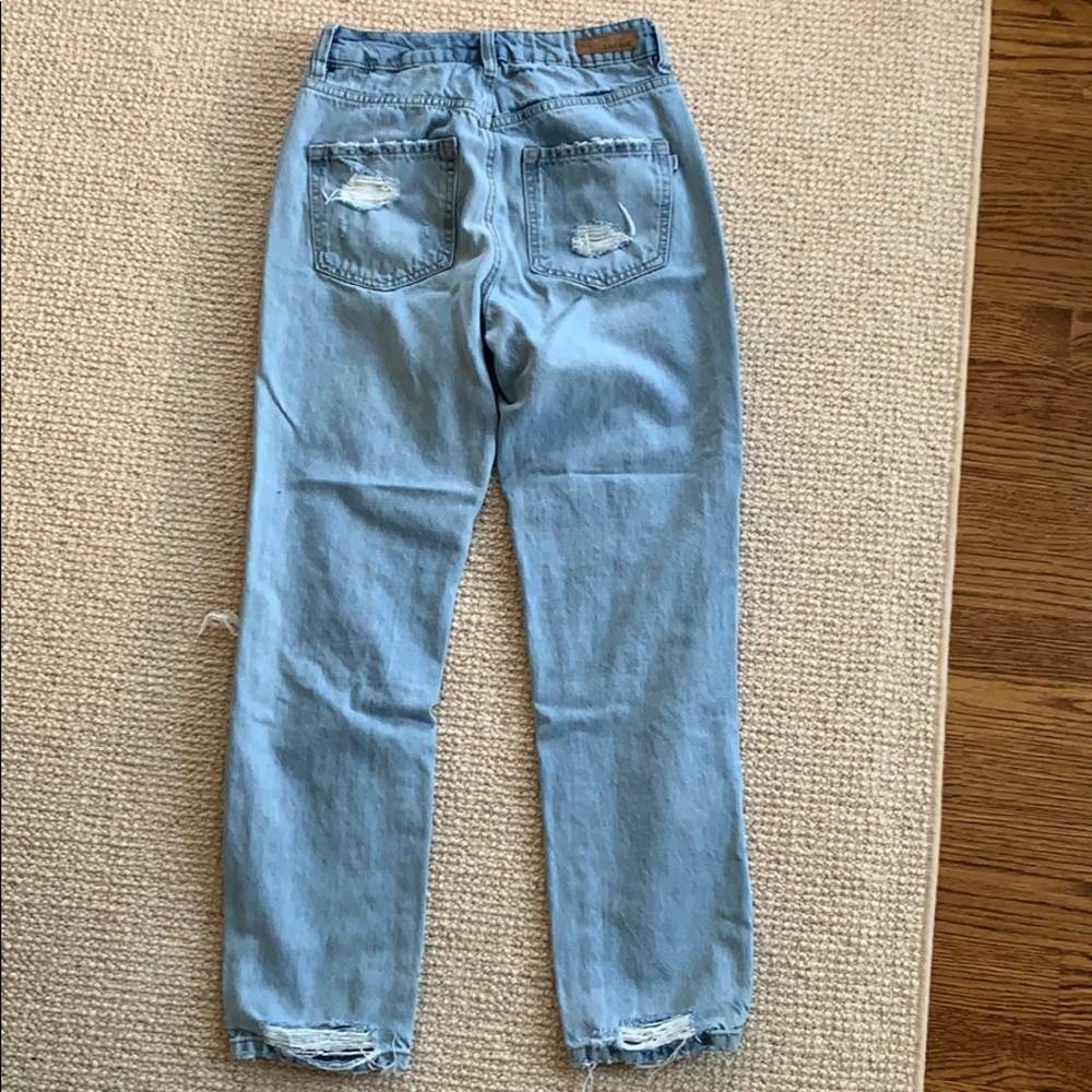 Mom Jean - Picture 2 of 4